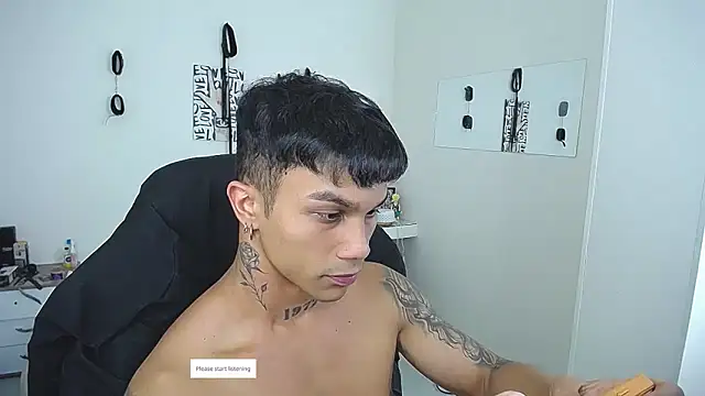 Leonard_Price live sex cam