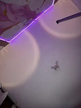 Woo_isDaphne live sex cam