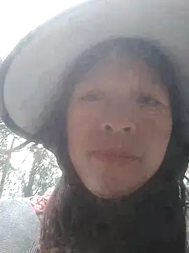 kim_mon - Kim_mon's free webcam - UK Sex Cams