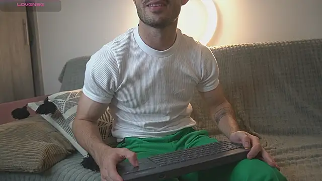 specter_27 (M young) - #big-cocks #bisexuals #black-hair #cam2cam #cheap-privates #colombian #dildo-or-vibrator #erotic-dance #fingering #handjob #hd #interactive-toys #latin #lovense #medium #recordable-privates #recordable-publics #sex-toys #shower #small-audience #spanish-speaking #spanking #striptease #student #young