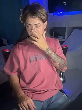 angellatinboy - AngelLatinBoy's free webcam - UK Sex Cams