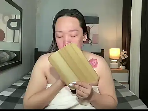 hotseductivests - Hotseductivests's free webcam - UK Sex Cams