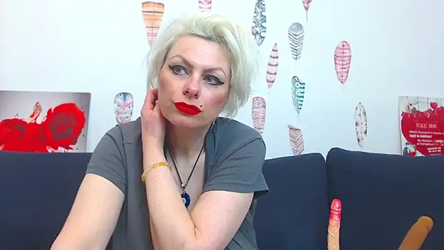 Preview of playful_goldie_wow__