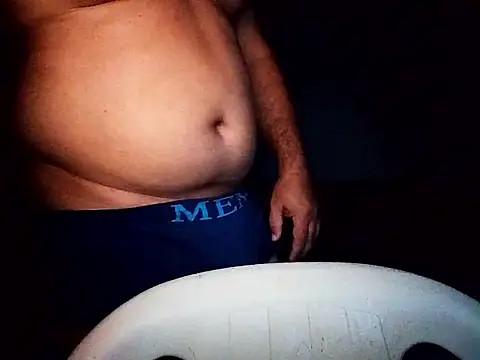 tarra122 - Tarra122's free webcam - UK Sex Cams