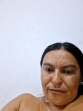 Horny-Mommy-Dirty live cam