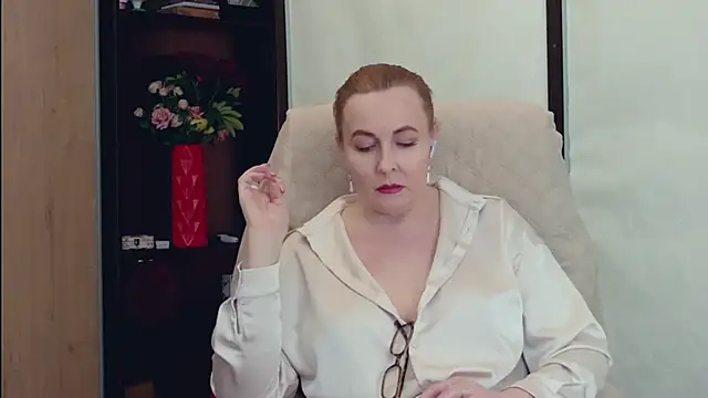 freemyfire (F mature) - Dance and show yourself