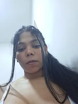 Webcam Model (Mia_Rosex)  is live.Free join now!