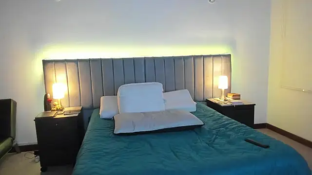 adriana71 (F milf) - Fuck Black Dildo 10 Minutes