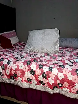 sexyslenderlexy (F young) - Oil ass and fuck dildo.