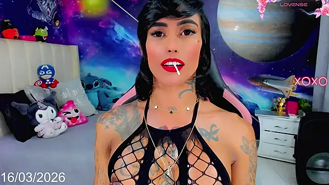 Nella_Dolls live cam