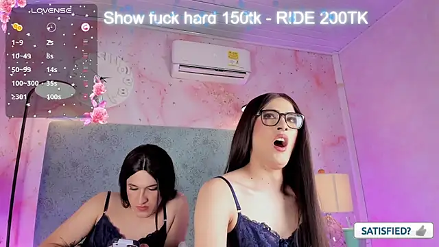 JESSI_NAOMI live cam