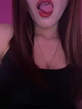 venus-cute (F young) - fuck me,😋 I'm squirting. 💦