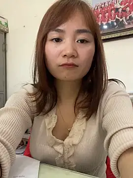 Webcam Model (Bana-gibee)  is live.Free join now!