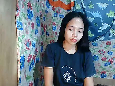 PinaySkinnyGirl live sex cam