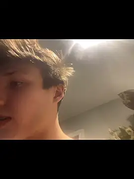 yourwhiteboy1 live cam