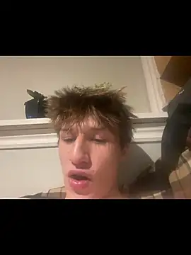 yourwhiteboy1 live cam