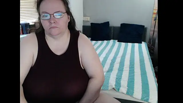 sweetboobs - Sweetboobs's free webcam - UK Sex Cams