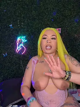 Webcam Model (RenaThickAss)  is live.Free join now!