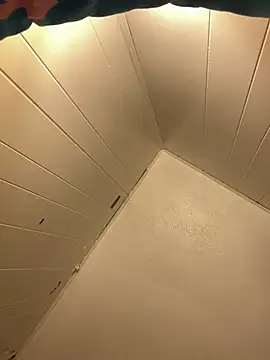 BadboyXXXMZ live cam