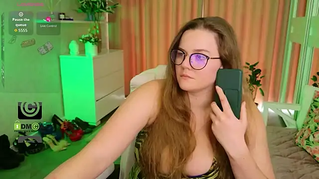 kellykleine - KellyKleine's free webcam - UK Sex Cams