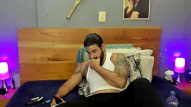 prometeo-grizzly - Prometeo-grizzly's free webcam - UK Sex Cams