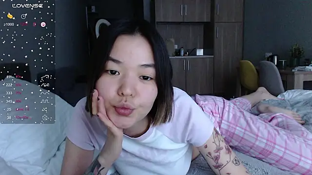 niia_mur - Niia_mur's free webcam - UK Sex Cams