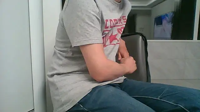 nole_china7 (Ask my age) - talk / fun / cum