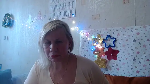 QueenLana live sex cam