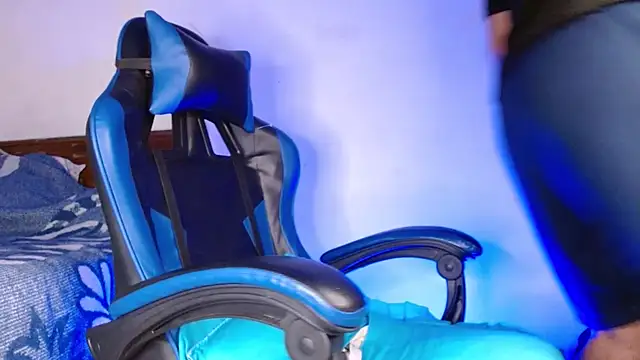 sexyboy-bigclit - SexyBoy-Bigclit's free webcam - UK Sex Cams