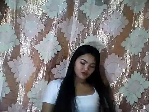 pinayskinnyjust18 - PinaySkinnyJust18's free webcam - UK Sex Cams