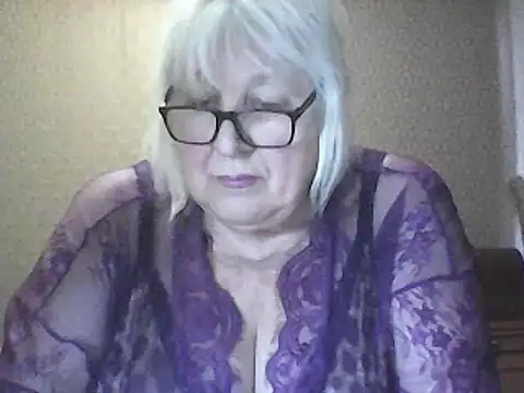 Alexia64231 live cam