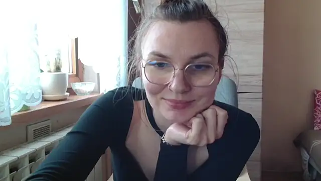 looveellyx - LooveELLYx's free webcam - UK Sex Cams