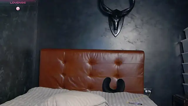 DanielCrush1 live sex cam