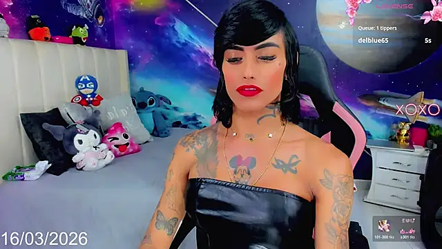 Nella_Dolls live cam