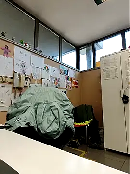 Webcam Model (bichota85)  is live.Free join now!