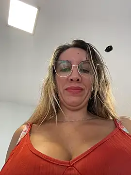 Gatitacarlita live sex cam