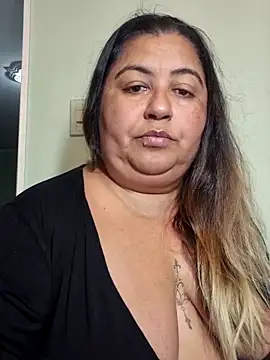 Webcam Model (curvy_diva_)  is live.Free join now!