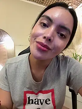 TS-SimplyTheBest live cam