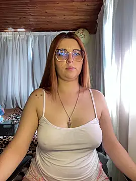 Webcam Model (CoraVibes)  is live.Free join now!