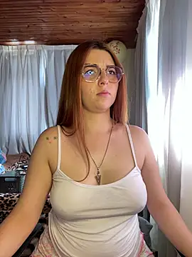 Webcam Model (CoraVibes)  is live.Free join now!