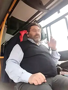 necroforo (M mature) - Doccia e gioco con dildo a casa