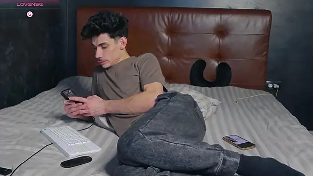 DanielCrush1 webcam stripchat model stream image