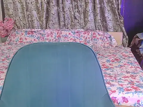 hoty-priya - Hoty-priya's free webcam - UK Sex Cams