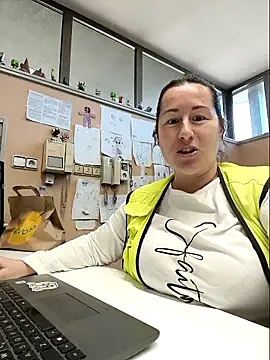 bichota85 - Bichota85's free webcam - UK Sex Cams