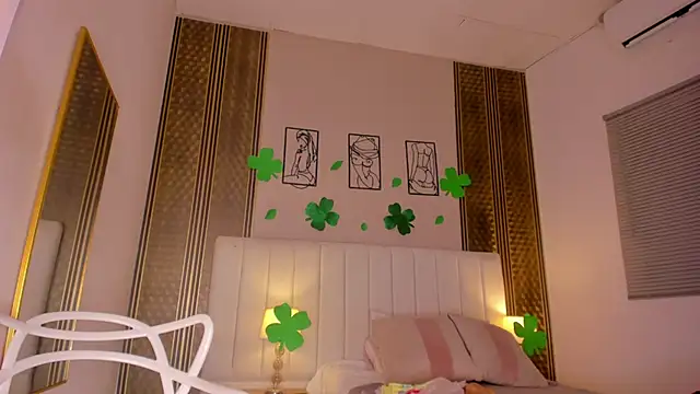 zoe_sky_ (F teen) - BIG SQUIRT / BIG CUM