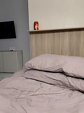 alishawey (G young) - put on stockings