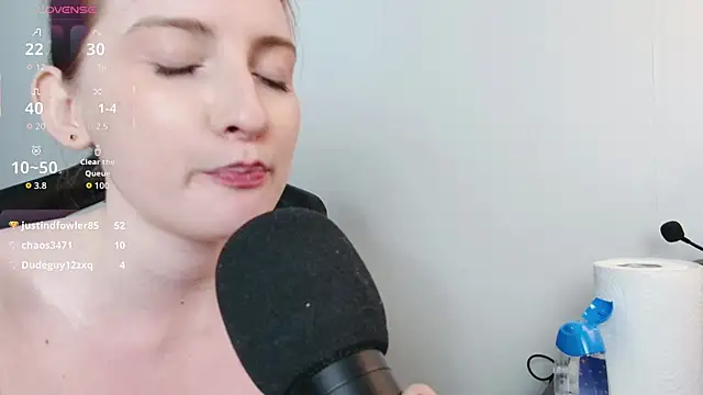 _whiteprincess (F young) - rider on a big dildo