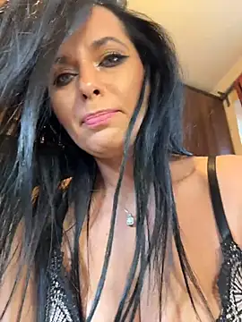 hotmomcheckk_ (F milf) - Get mommy hot&wet!🥵🥵🔥🔥