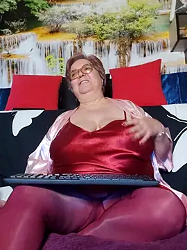 QueenPammy1 live sex cam