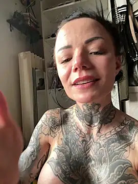 skinnylilly (F young) - BBC Blowjob 😈